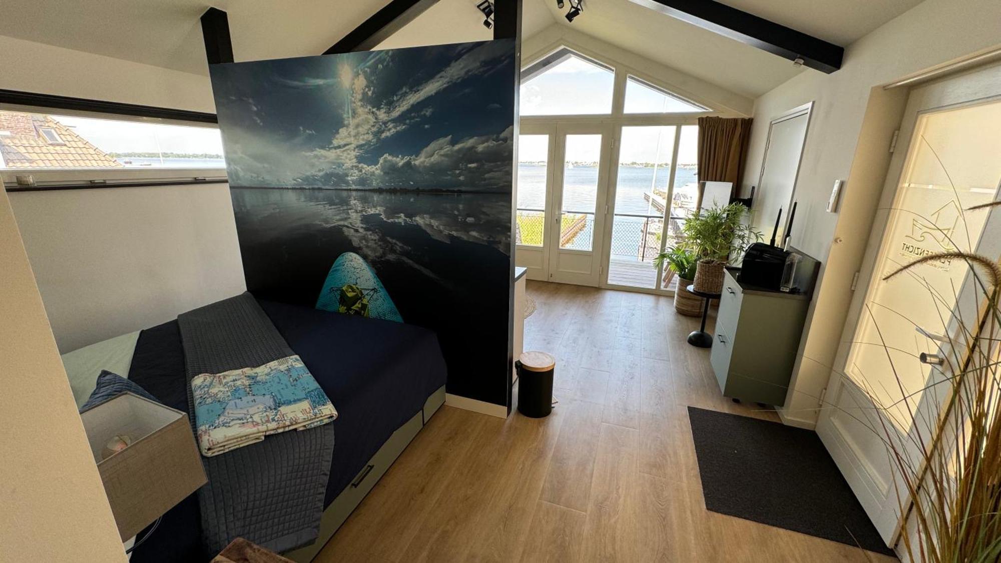 Plassenzicht Logies & Sloepverhuur Loosdrecht Exterior photo