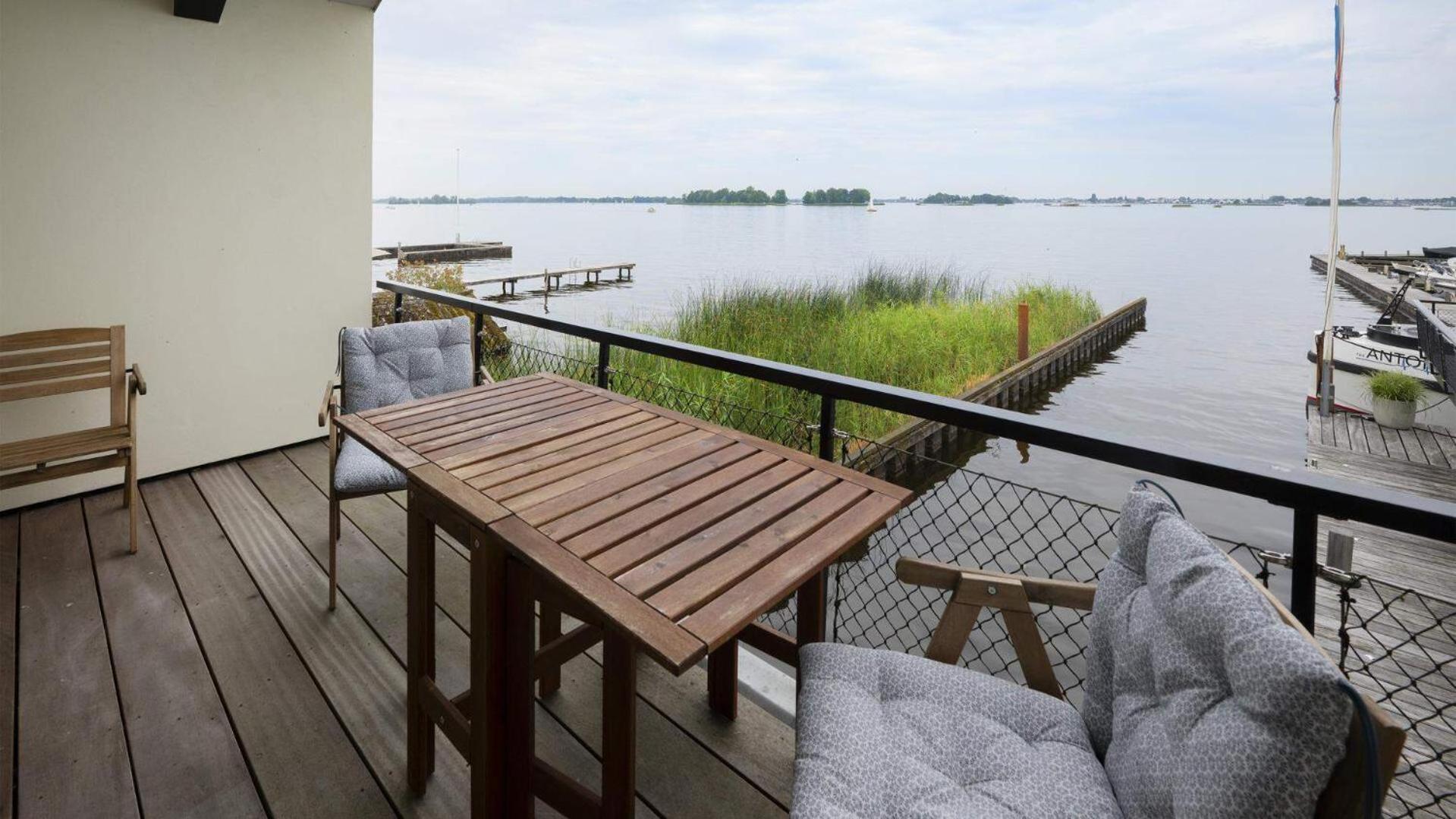 Plassenzicht Logies & Sloepverhuur Loosdrecht Exterior photo